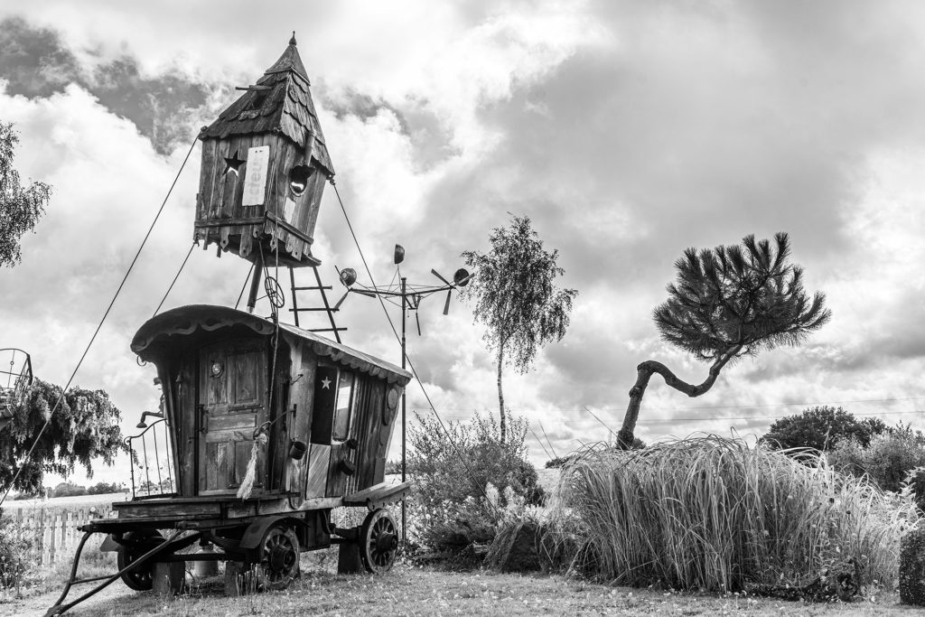 1er prix N&B du public - « Le poète ferrailleur », Jean DANET - Photo club de Longpont-sur-Orge